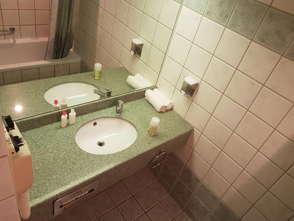 Carmel Mountain Motel ハイファ エクステリア 写真